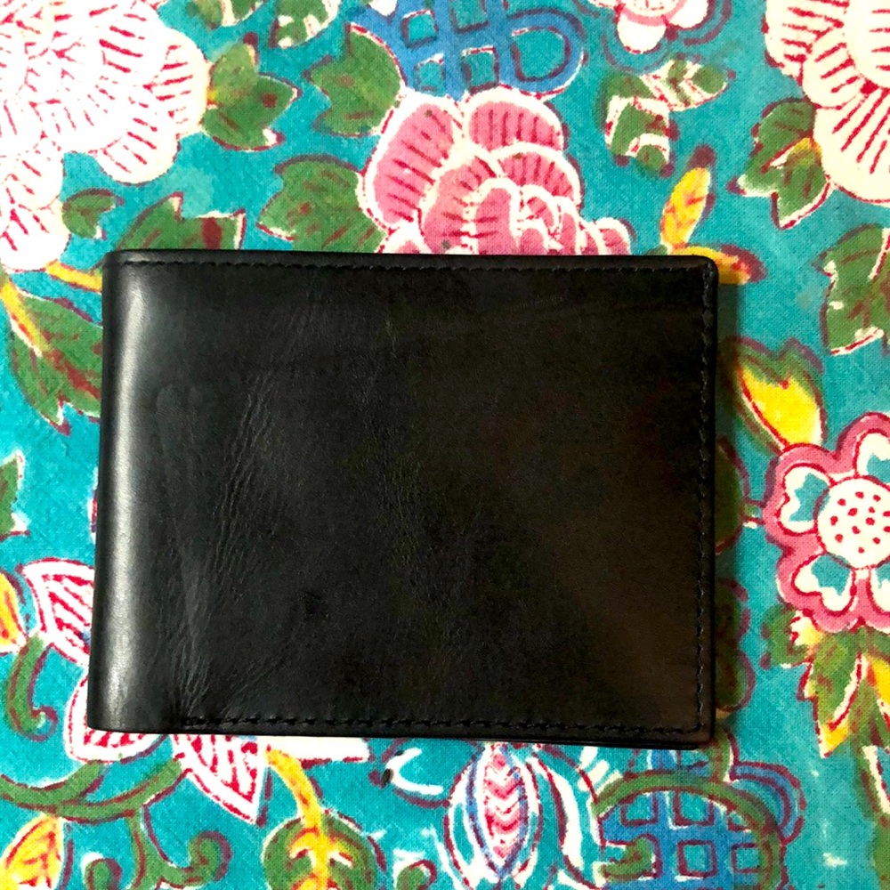 Classic bifold - Black Full Grain Leather wallet, smooth